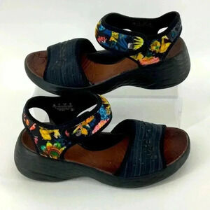 Bzees  SANDALS
